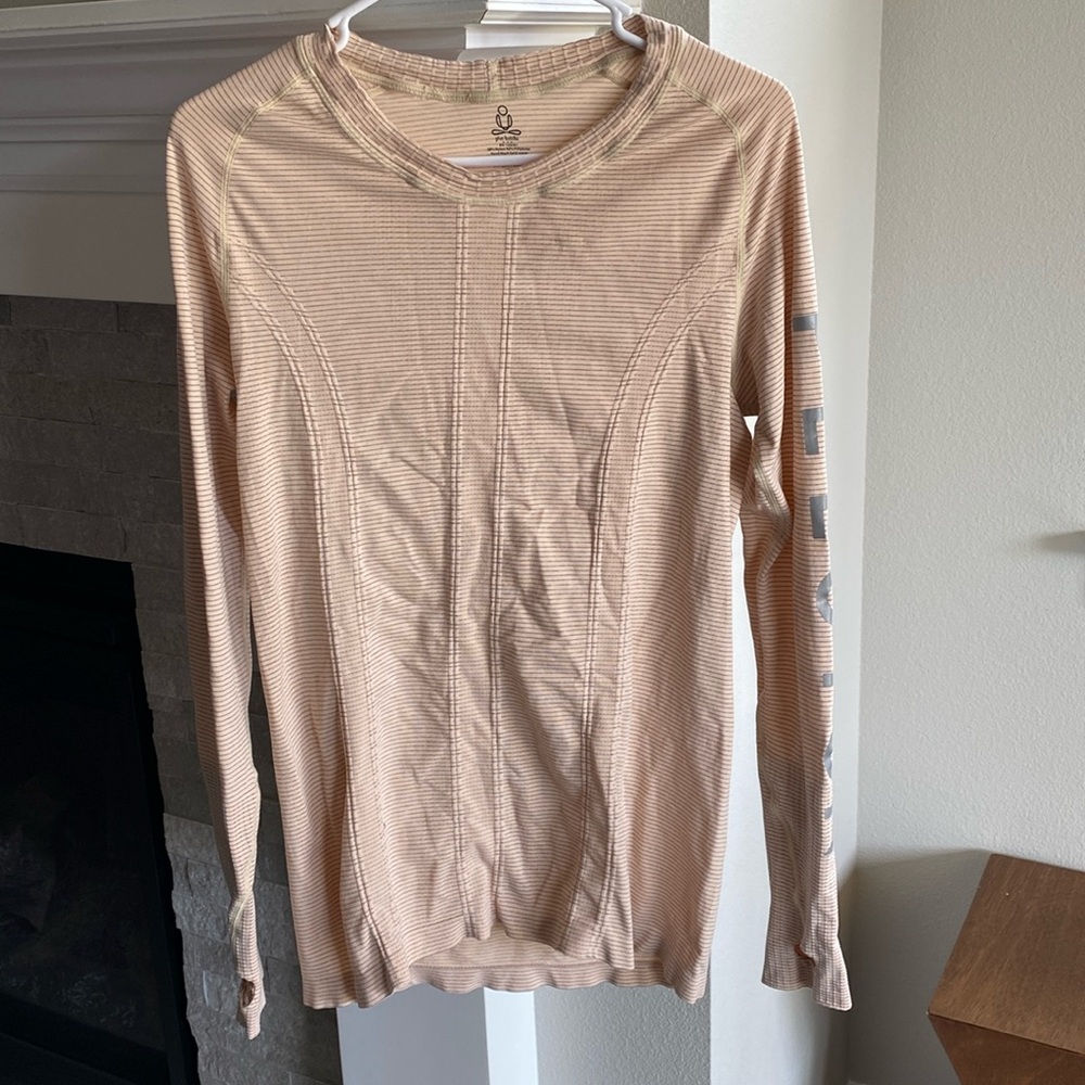 Phat Buddha Peloton Super Stretchy Long Sleeve Active Top Thumbholes Women’s M/L